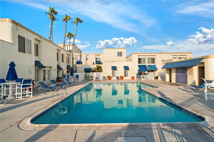 RESORT LIKE POOL