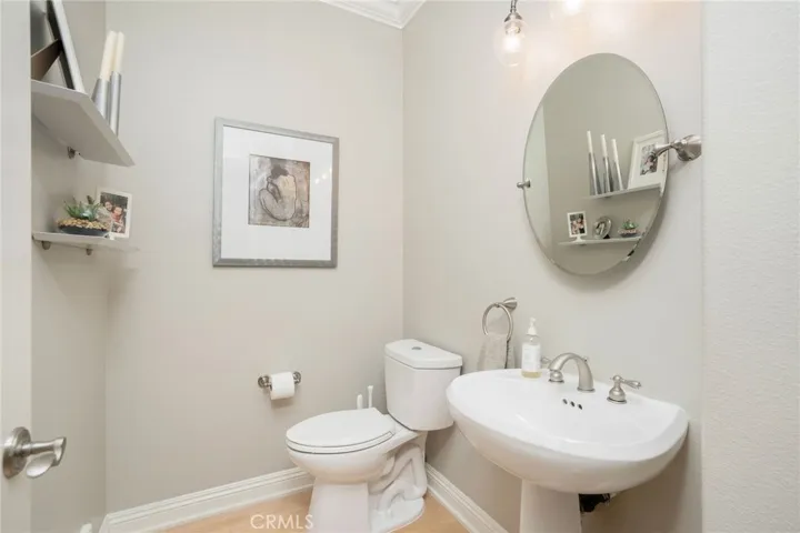 234 S Guadalupe Avenue E, Redondo Beach, California 90277