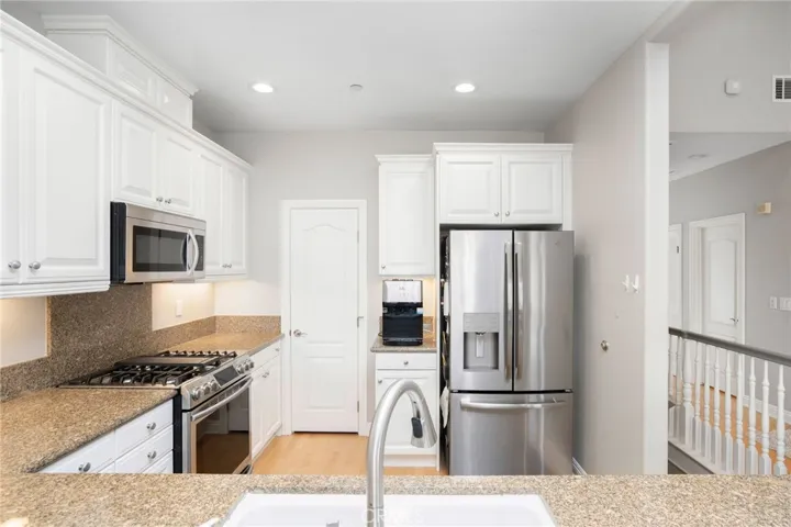 234 S Guadalupe Avenue E, Redondo Beach, California 90277
