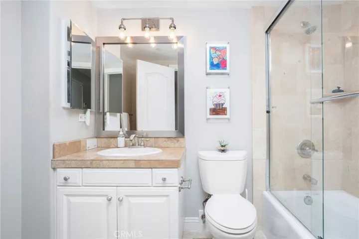 234 S Guadalupe Avenue E, Redondo Beach, California 90277
