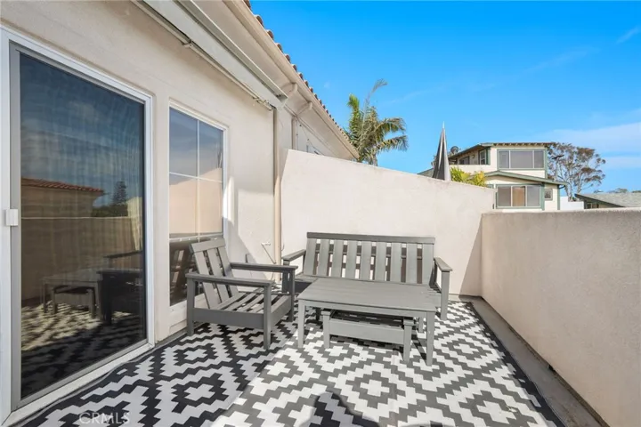 234 S Guadalupe Avenue E, Redondo Beach, California 90277