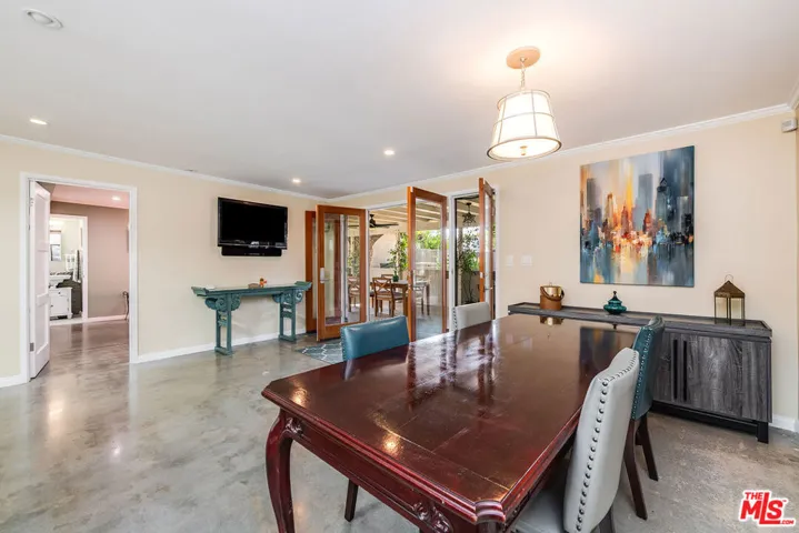 917 W Orange Grove Avenue, Burbank, California 91506