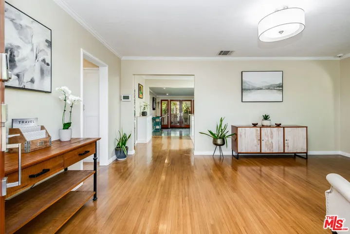917 W Orange Grove Avenue, Burbank, California 91506
