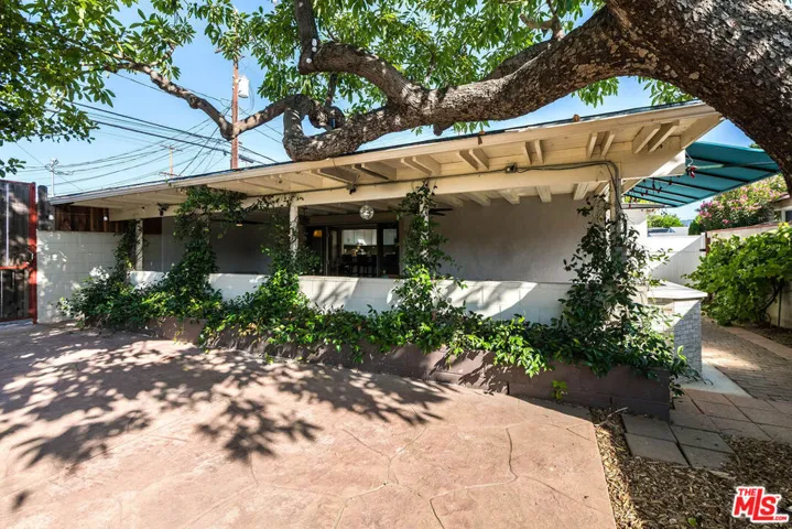 917 W Orange Grove Avenue, Burbank, California 91506