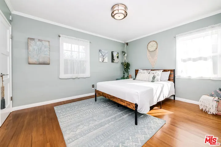 917 W Orange Grove Avenue, Burbank, California 91506