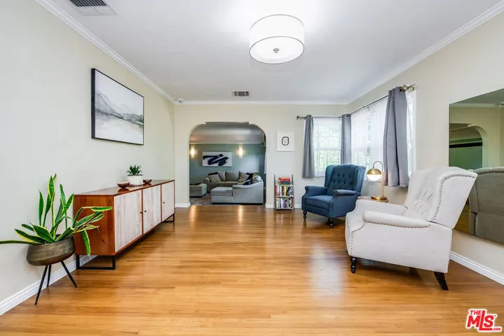 917 W Orange Grove Avenue, Burbank, California 91506