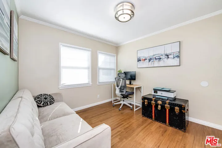 917 W Orange Grove Avenue, Burbank, California 91506