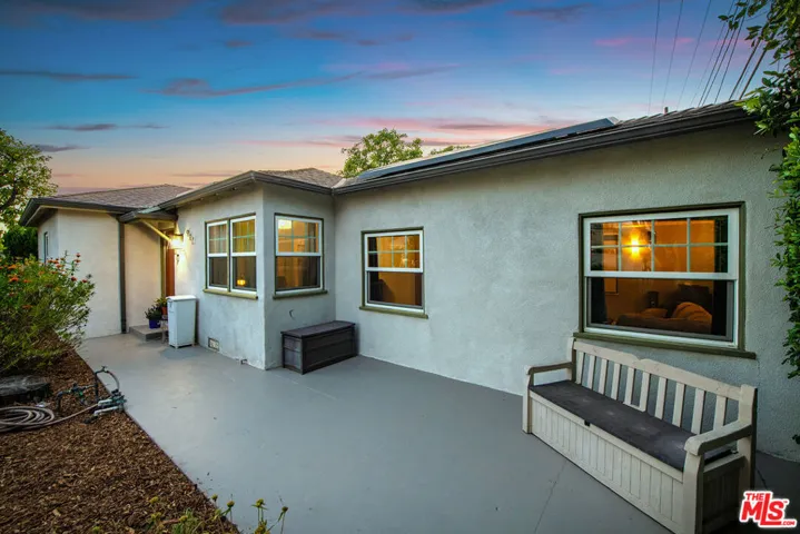917 W Orange Grove Avenue, Burbank, California 91506