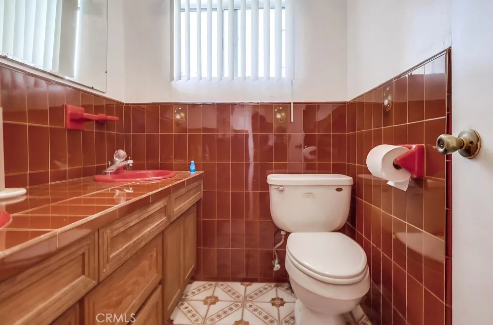 720 W 108th Street, Los Angeles, California 90044 home-pic-28