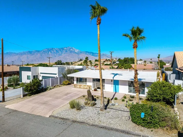 13777_Inaja_Street_Desert_Hot_Springs_36