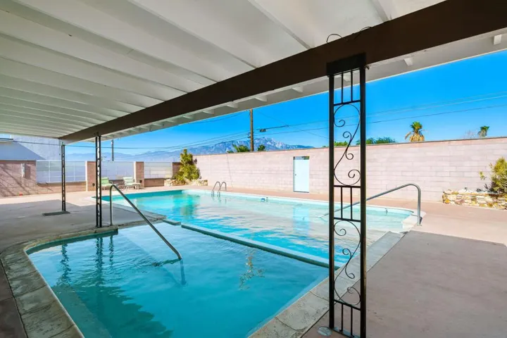 13777_Inaja_Street_Desert_Hot_Springs_18