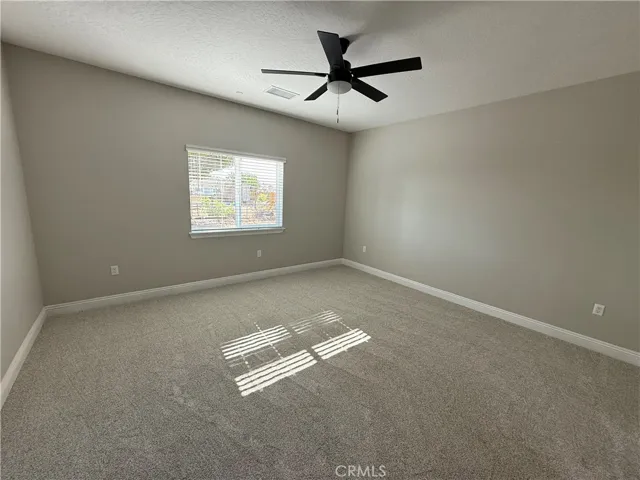 10561 Mohawk, Apple Valley, California 92308