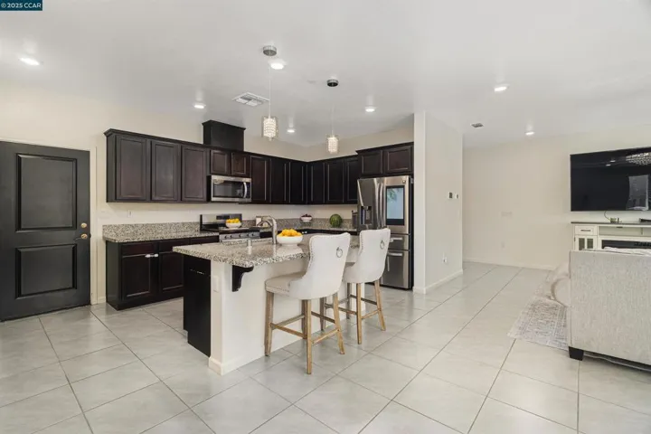 546 Avanti Way, Oakley, California 94561