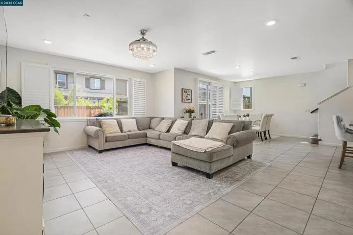 546 Avanti Way, Oakley, California 94561