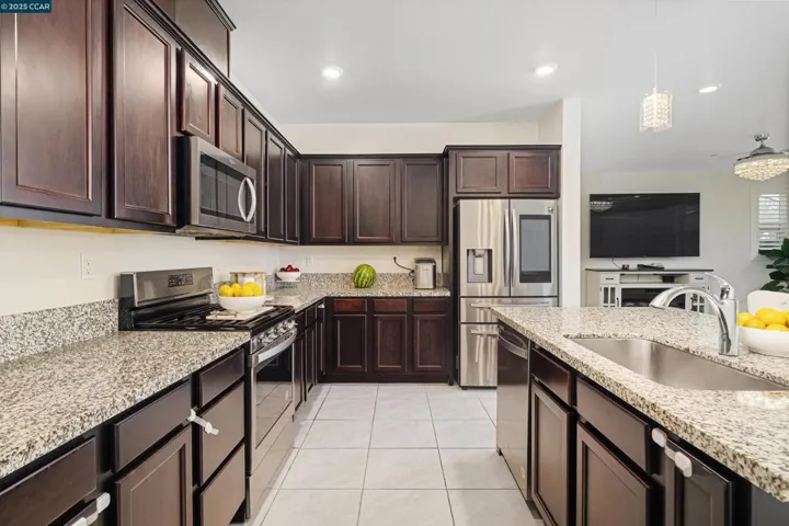 546 Avanti Way, Oakley, California 94561