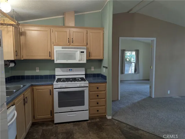 16121 Golf Road, Cobb, California 95426