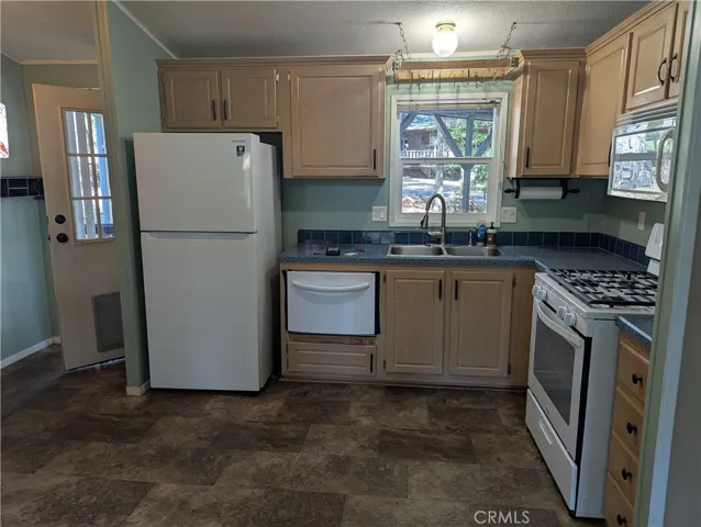 16121 Golf Road, Cobb, California 95426