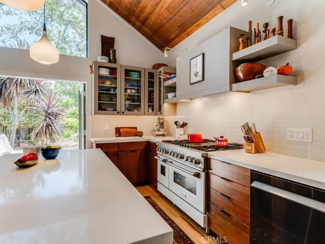 1750 La Luna Court, San Luis Obispo, California 93405