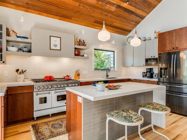 1750 La Luna Court, San Luis Obispo, California 93405