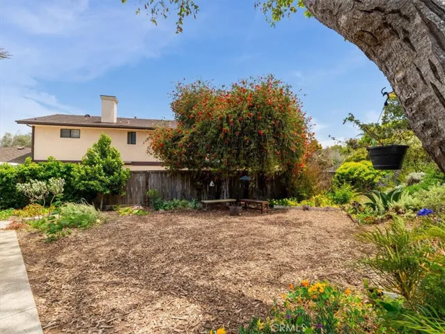 1750 La Luna Court, San Luis Obispo, California 93405