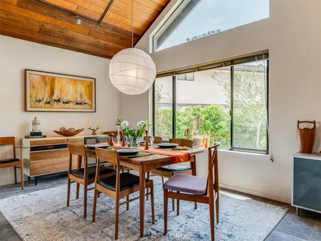 1750 La Luna Court, San Luis Obispo, California 93405