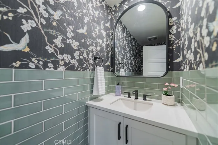 111 Bosque, Irvine, California 92618