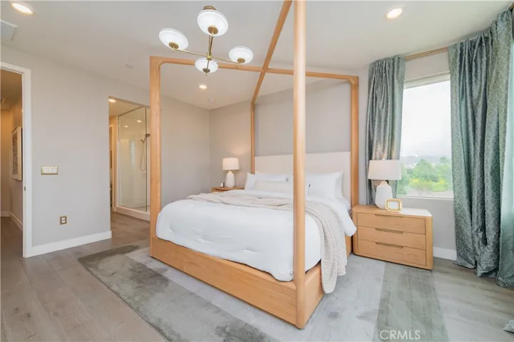 111 Bosque, Irvine, California 92618