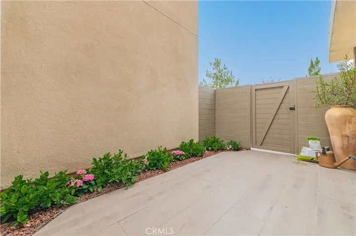 111 Bosque, Irvine, California 92618