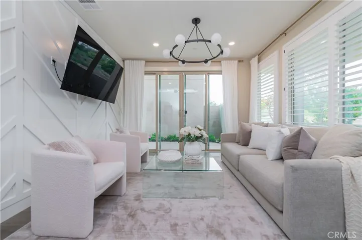 111 Bosque, Irvine, California 92618