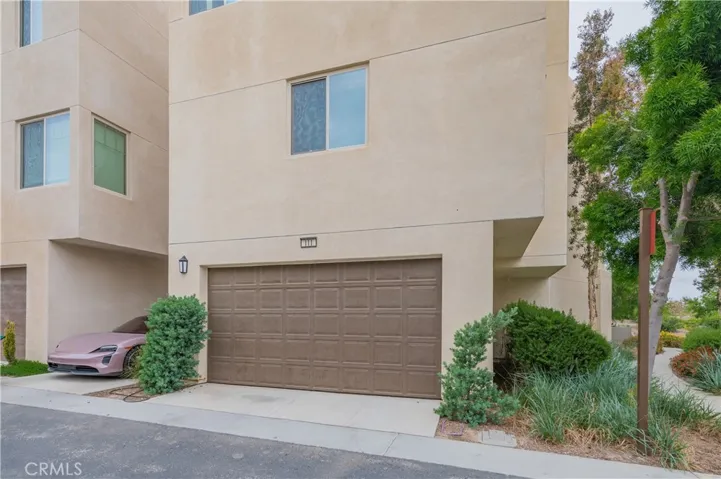 111 Bosque, Irvine, California 92618
