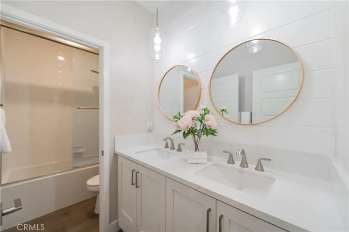 111 Bosque, Irvine, California 92618