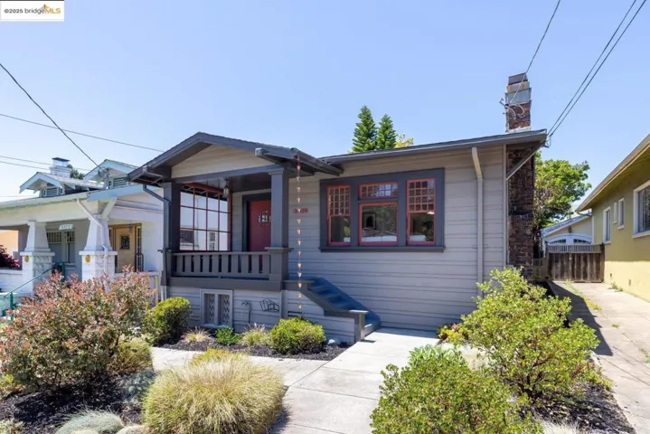 3915 Glen Park Rd, Oakland, California 94602