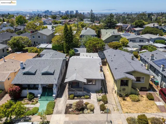 3915 Glen Park Rd, Oakland, California 94602
