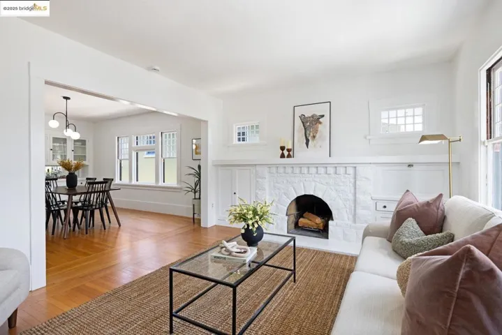 3915 Glen Park Rd, Oakland, California 94602