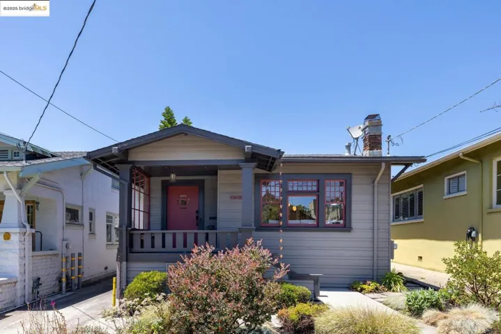 3915 Glen Park Rd, Oakland, California 94602