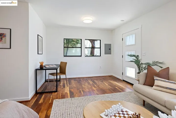 3915 Glen Park Rd, Oakland, California 94602
