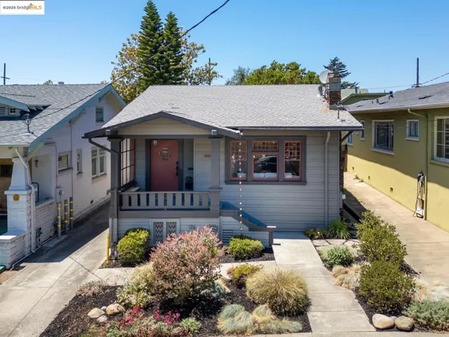 3915 Glen Park Rd, Oakland, California 94602