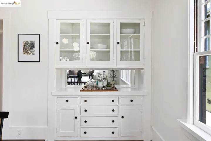 3915 Glen Park Rd, Oakland, California 94602