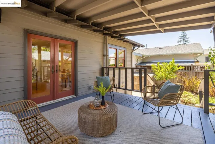 3915 Glen Park Rd, Oakland, California 94602
