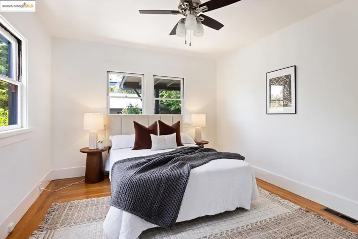 3915 Glen Park Rd, Oakland, California 94602