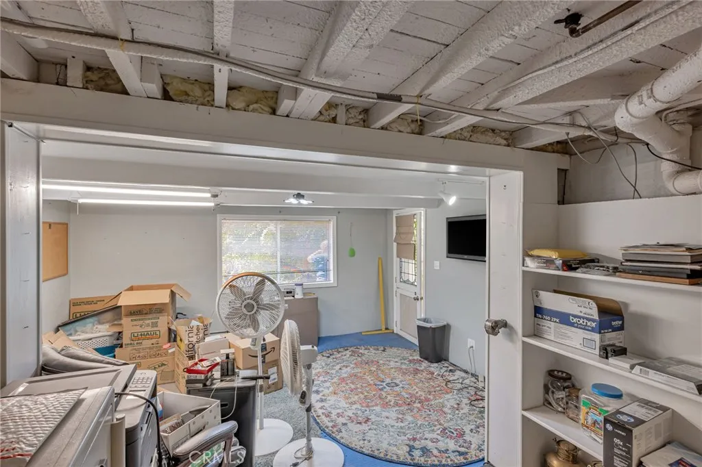 1126 Katherine Road, Simi Valley, California 93063 home-pic-37