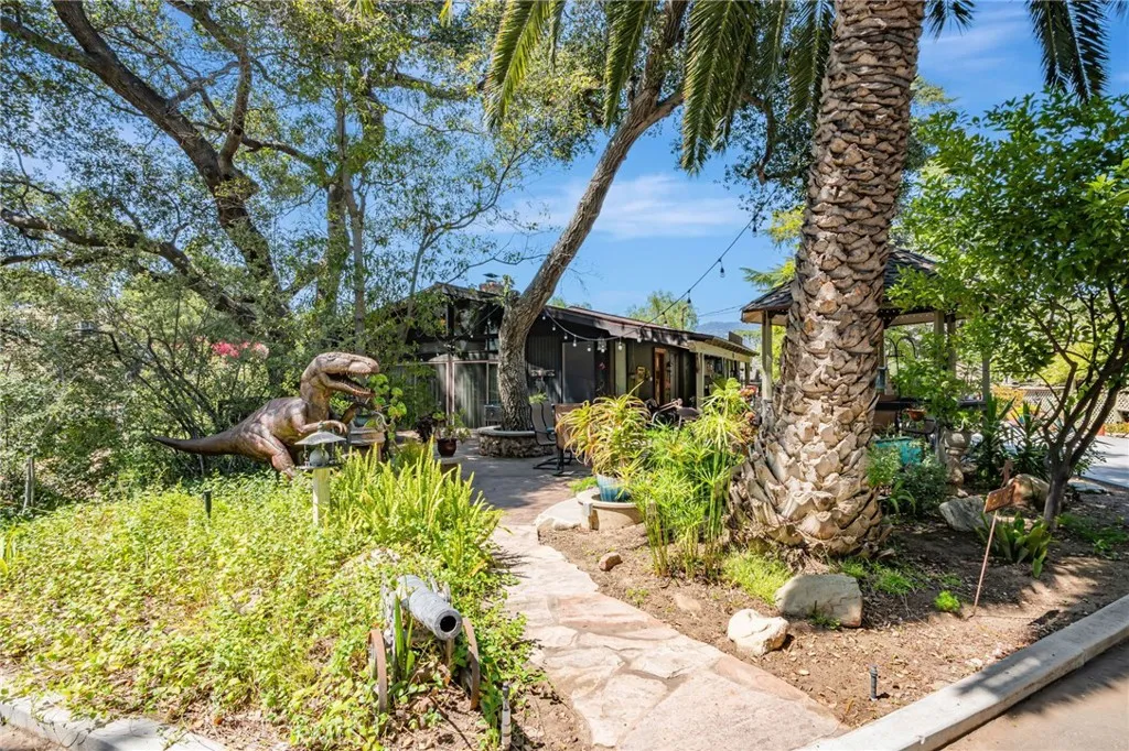 1126 Katherine Road, Simi Valley, California 93063 home-pic-62
