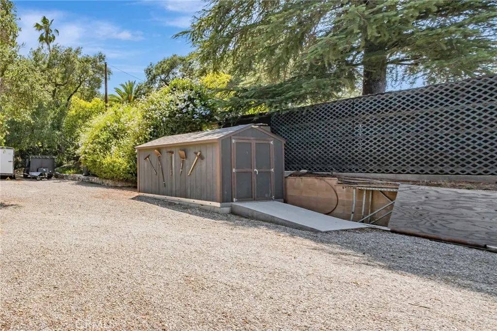 1126 Katherine Road, Simi Valley, California 93063 home-pic-56