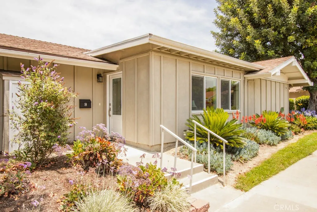 701 Avenida Sevilla C, Laguna Woods, California 92637, 2 Bedrooms Bedrooms, ,2 BathroomsBathrooms,Residential,For Sale,Avenida Sevilla,OC25143319