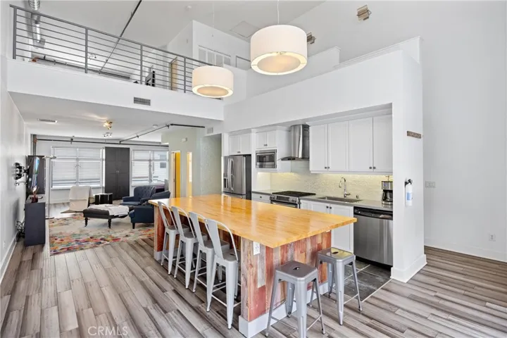 Beautiful open concept floorplan!