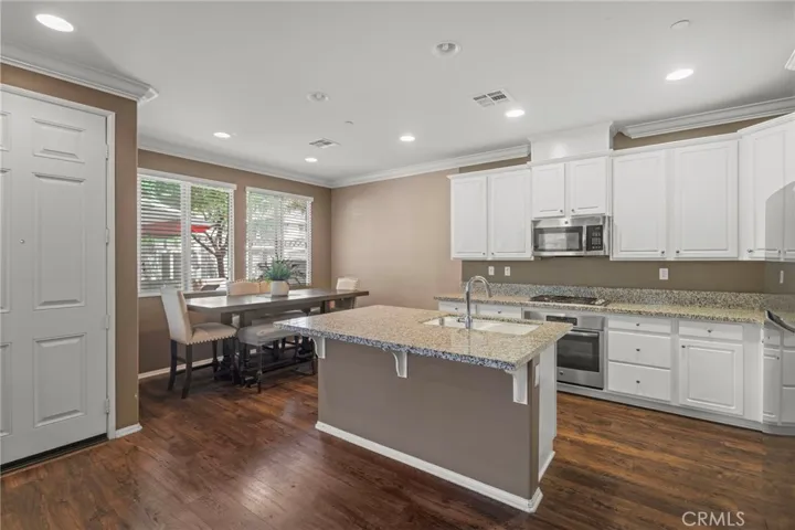 40965 Lacroix Avenue, Murrieta, California 92562