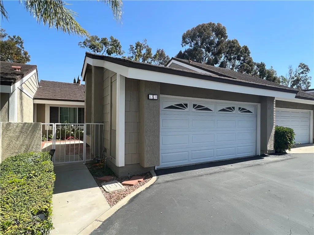 5 Coldstream 47, Irvine, California 92604, 2 Bedrooms Bedrooms, ,2 BathroomsBathrooms,Residential Lease,For Rent,Coldstream,OC25143335