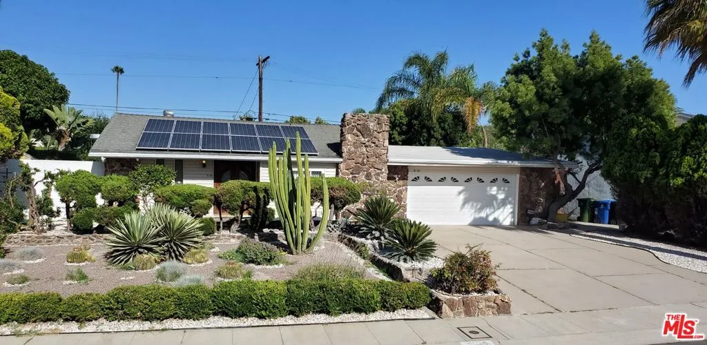 8130 Grimsby Avenue, Los Angeles, California 90045 home-pic-1