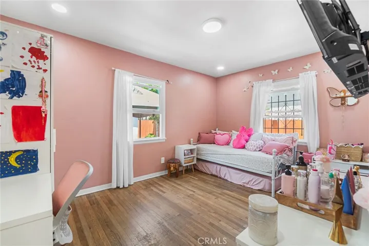 1335 W Burnett Street, Long Beach, California 90810