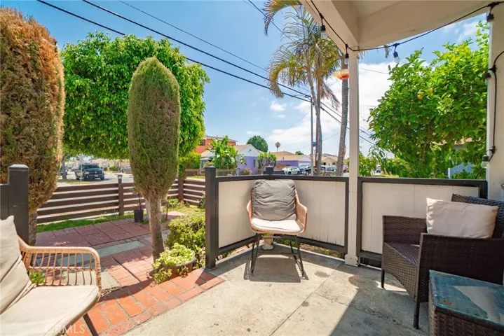 1335 W Burnett Street, Long Beach, California 90810